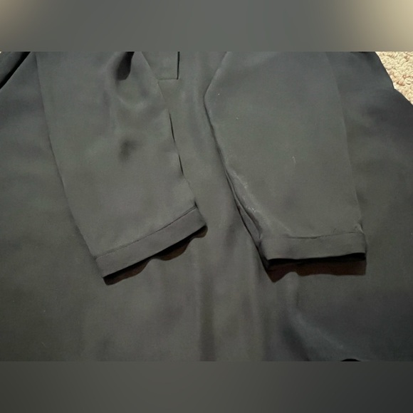 DR2 Black Long Sleeve Blouse Embroidered Accents SZ Small Business Wear - Picture 10 of 12